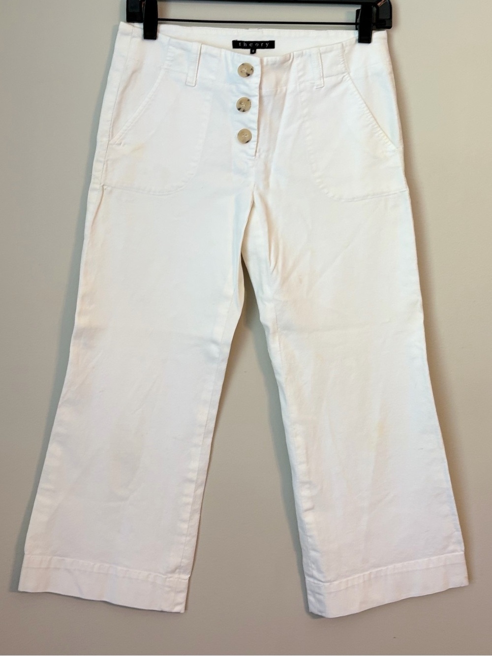 Theory White Lightweight Capri Pant, Button-up, Size 8